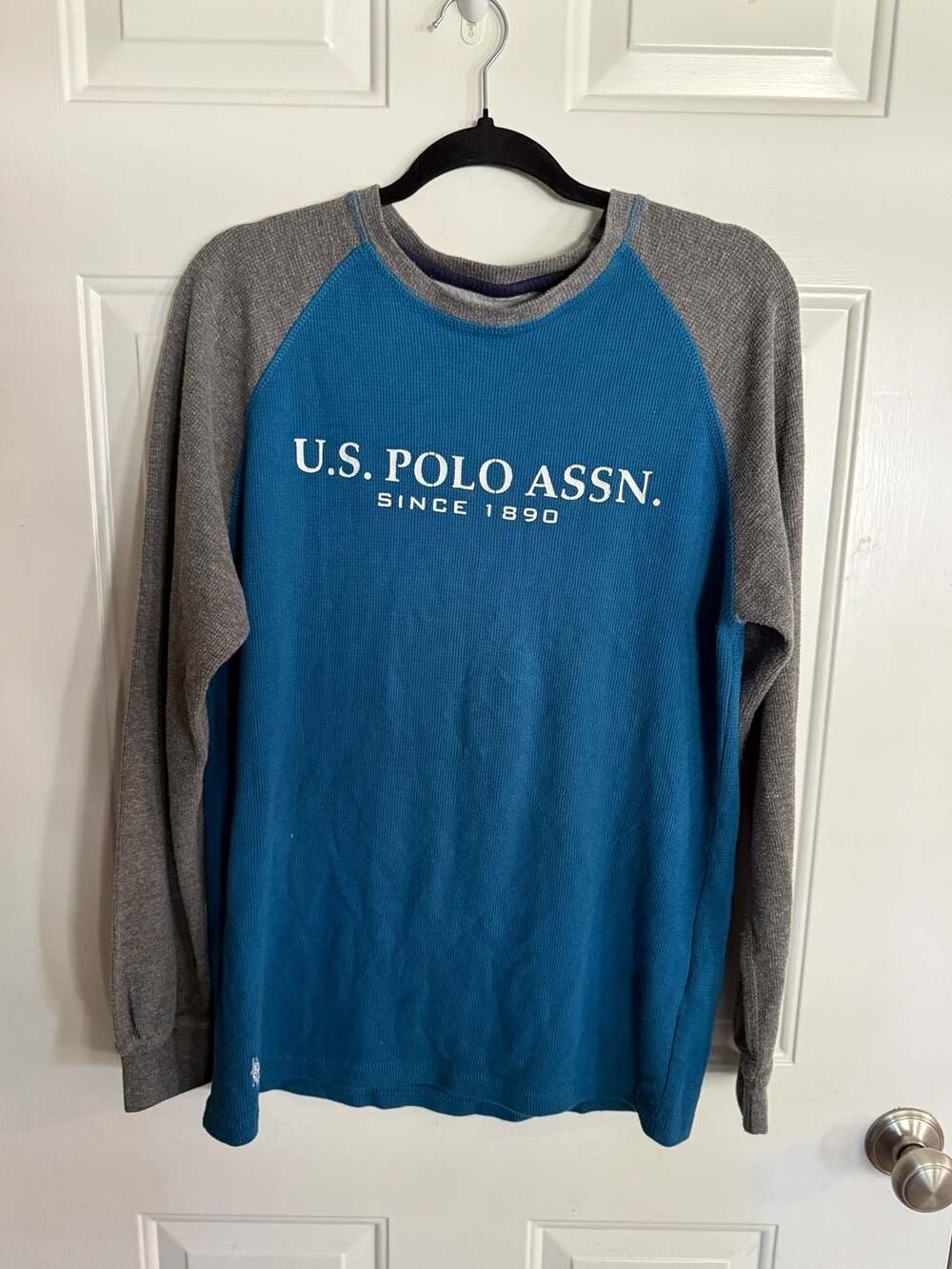 U.S. Polo Assn. Men's Blue and Grey Long Sleeve Raglan Thermal Shirt Size L